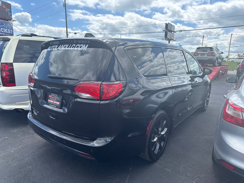 2018 CHRYSLER PACIFICA TOURING PLUS