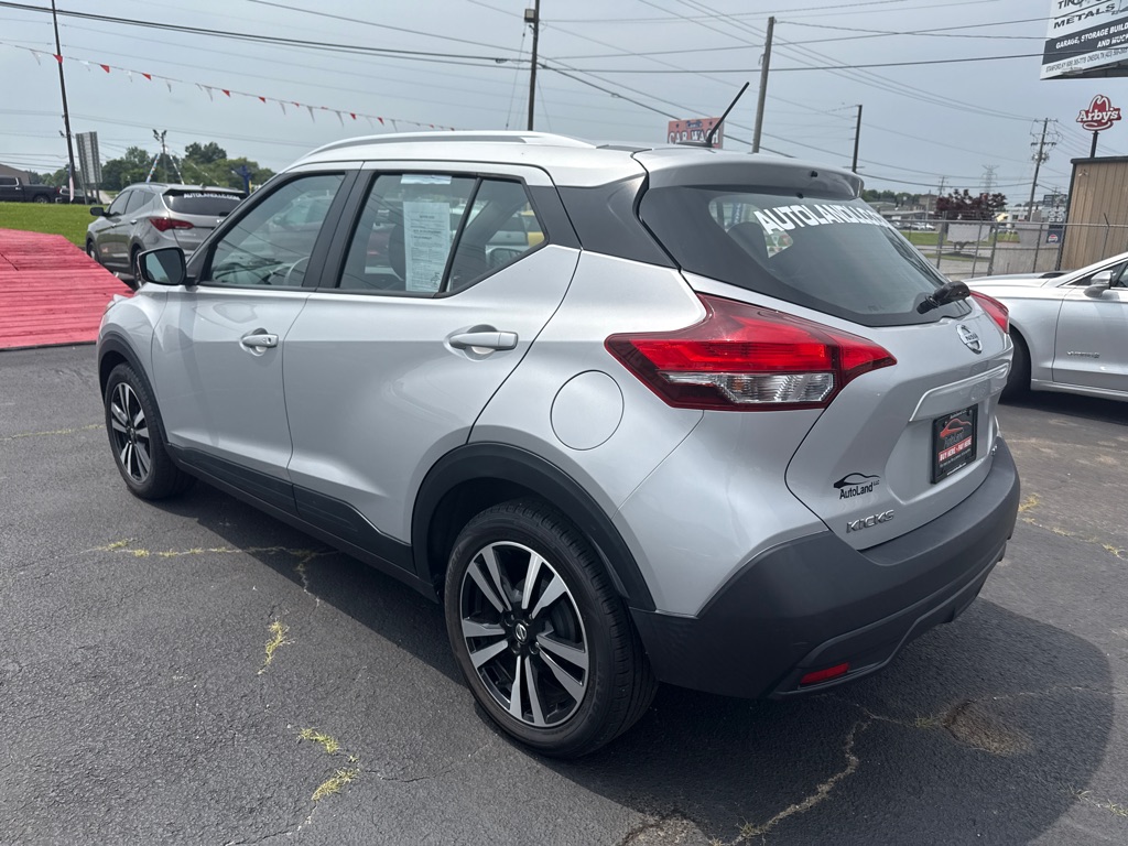 2019 NISSAN KICKS S