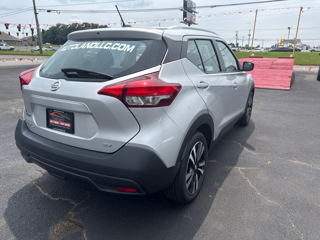 2019 NISSAN KICKS S