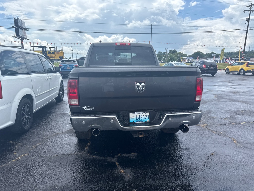 2018 RAM 1500 SLT