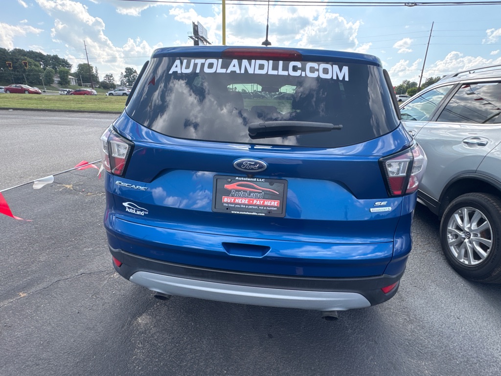 2017 FORD ESCAPE SE