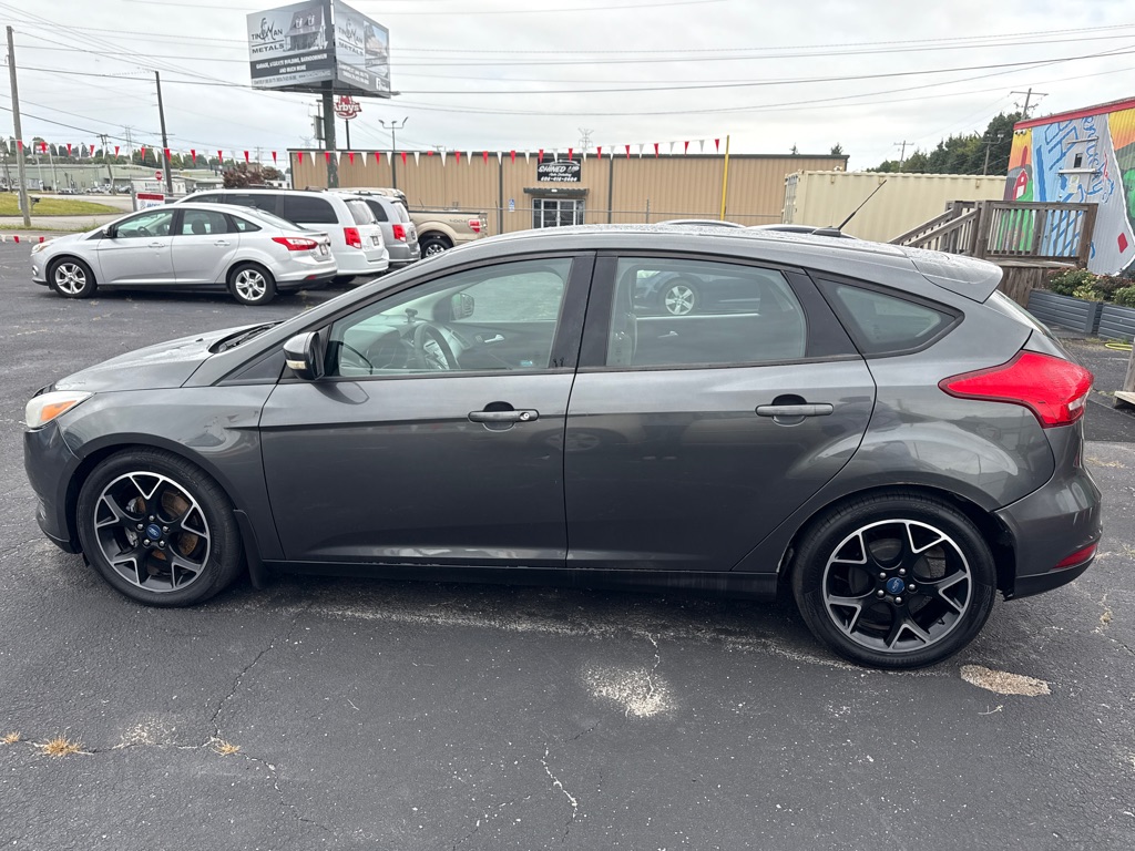 2017 FORD FOCUS SE