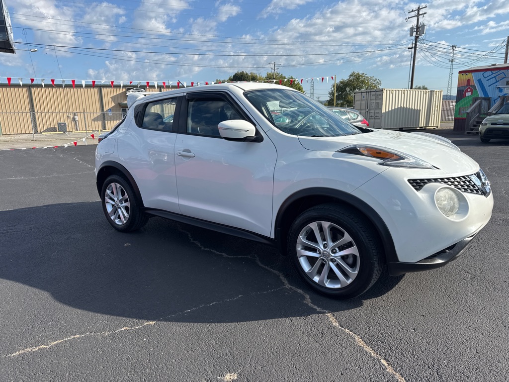2015 NISSAN JUKE S