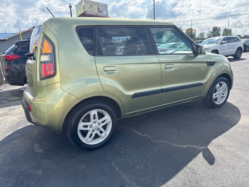 2010 KIA SOUL +