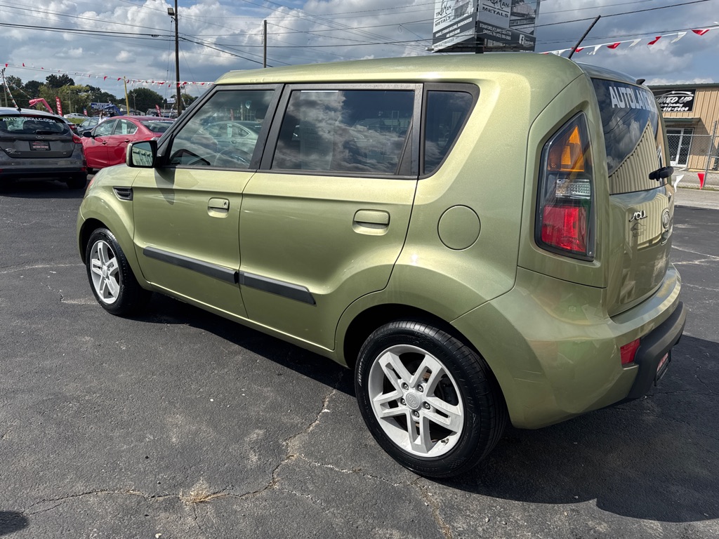 2010 KIA SOUL +