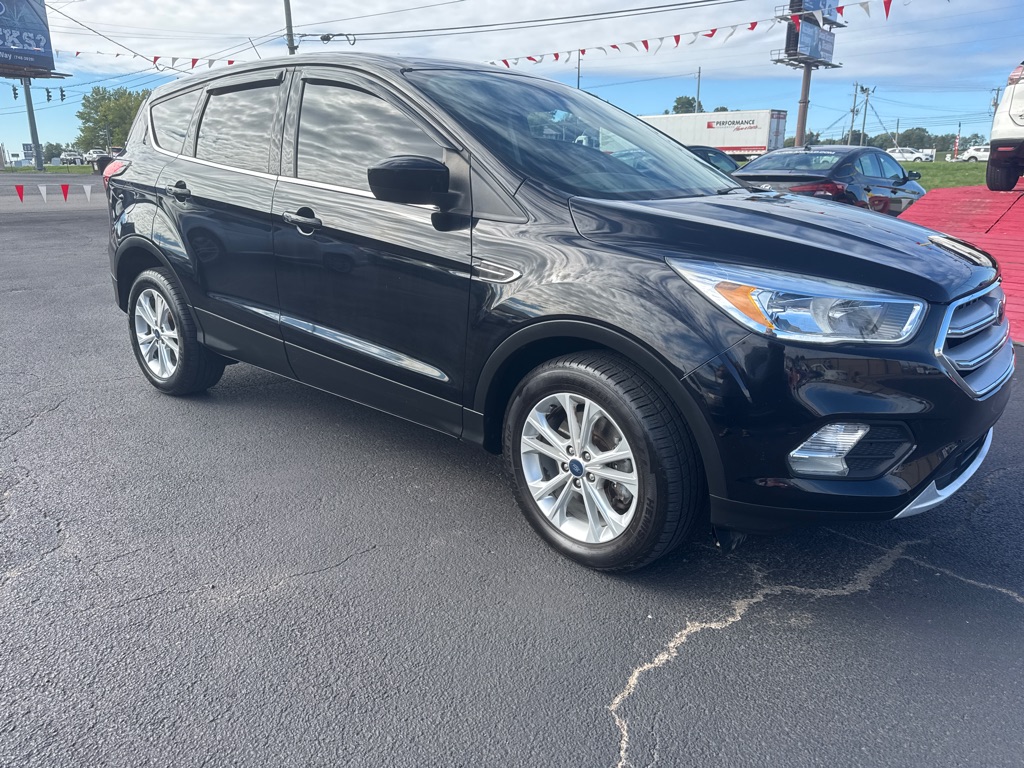 2019 FORD ESCAPE SE