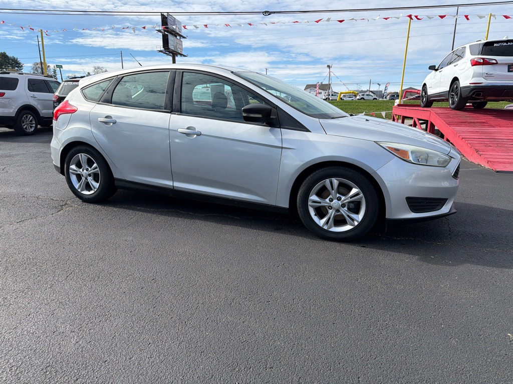 2016 FORD FOCUS SE