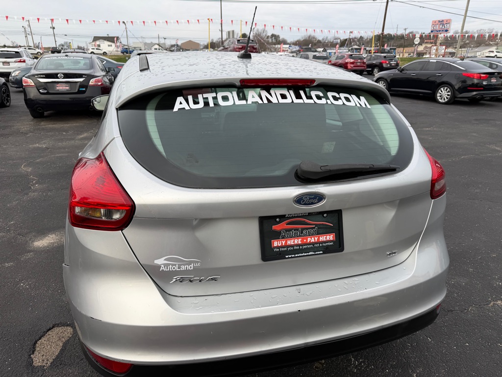 2017 FORD FOCUS SE