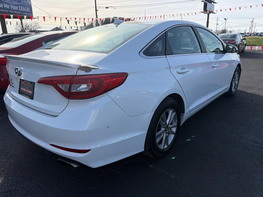 2017 HYUNDAI SONATA SE