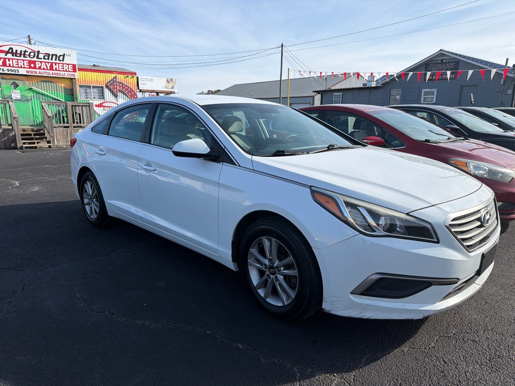 2017 HYUNDAI SONATA SE