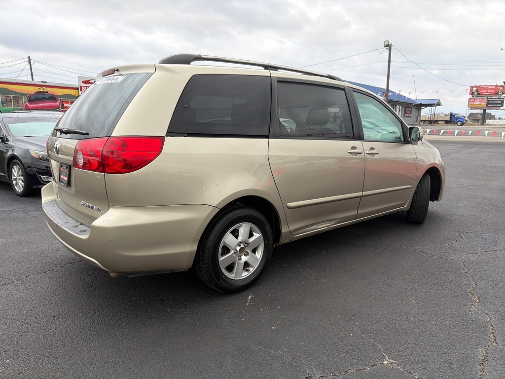 2008 TOYOTA SIENNA XLE