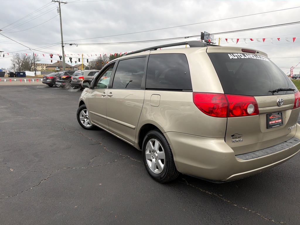 2008 TOYOTA SIENNA XLE