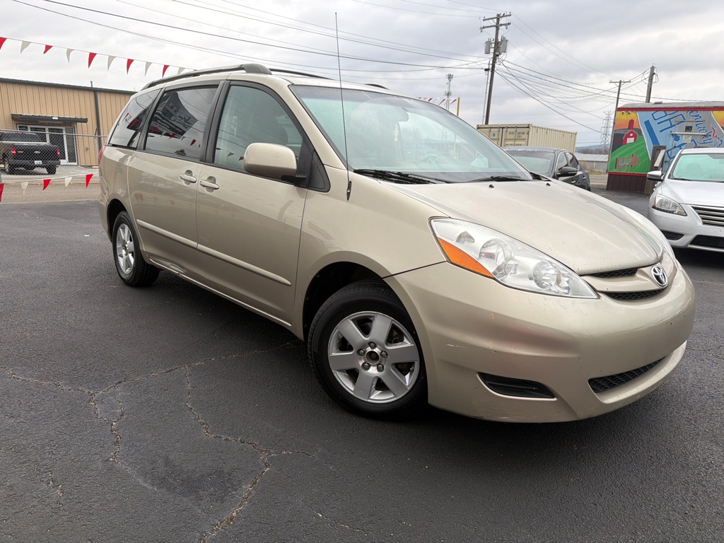 2008 TOYOTA SIENNA XLE
