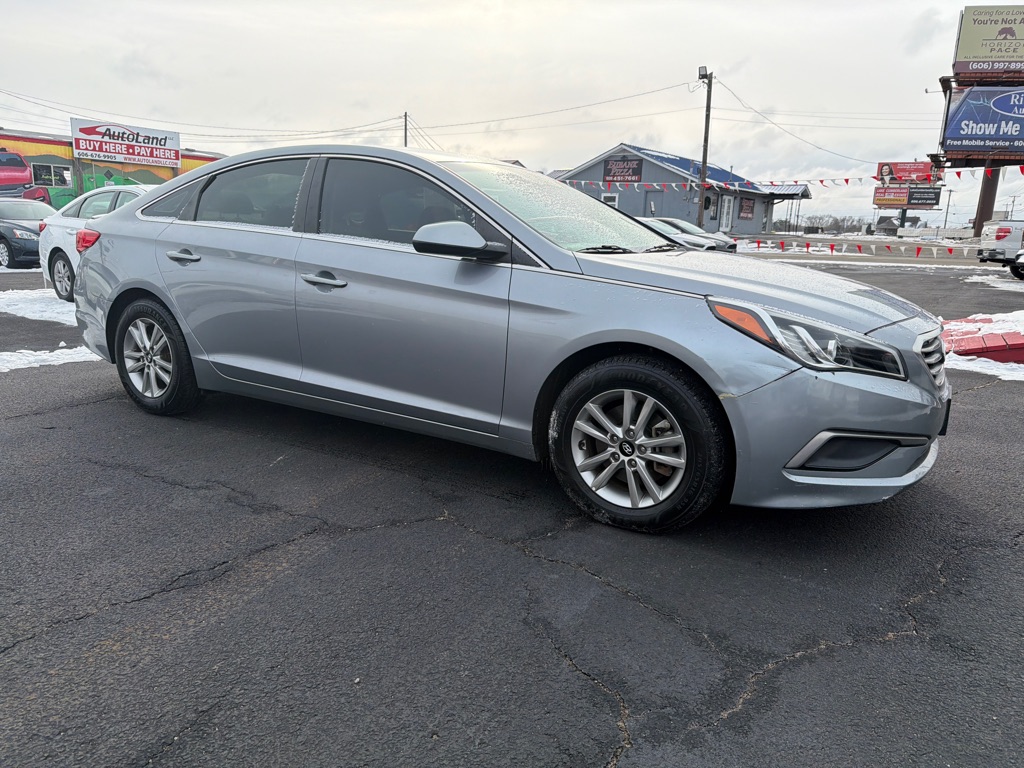 2017 HYUNDAI SONATA SE