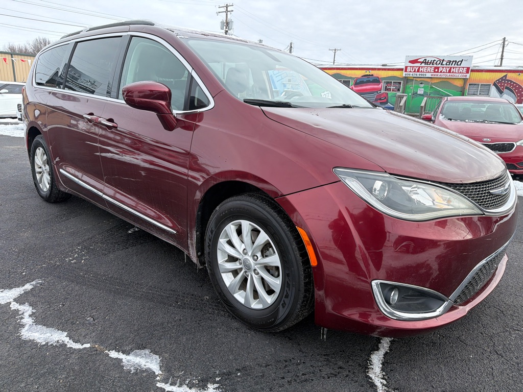 2017 CHRYSLER PACIFICA TOURING L