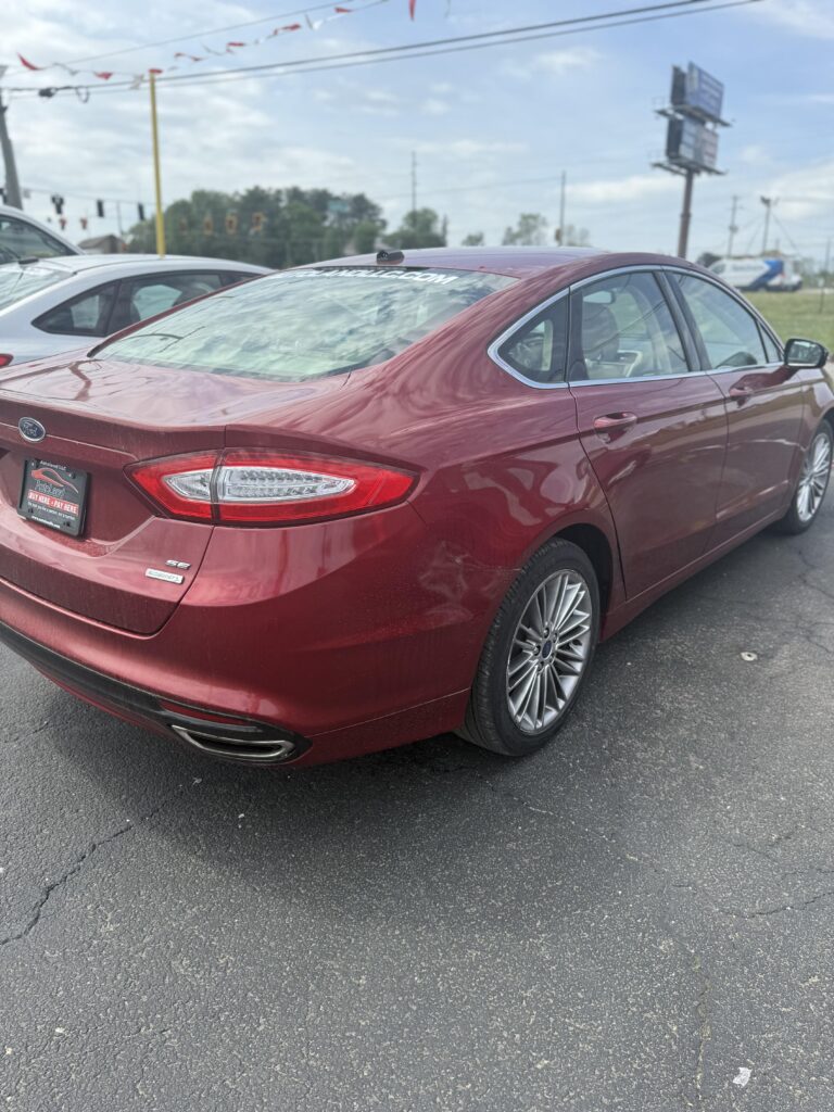 2014 Ford Fusion SE