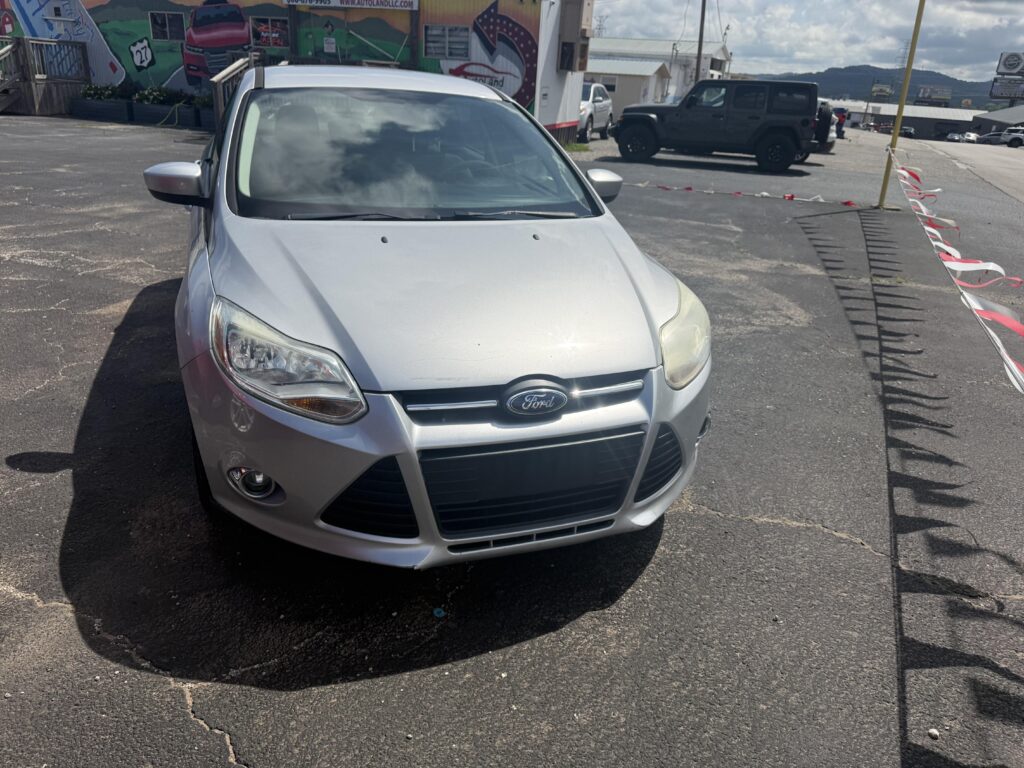 2012 Ford Focus SE Sedan