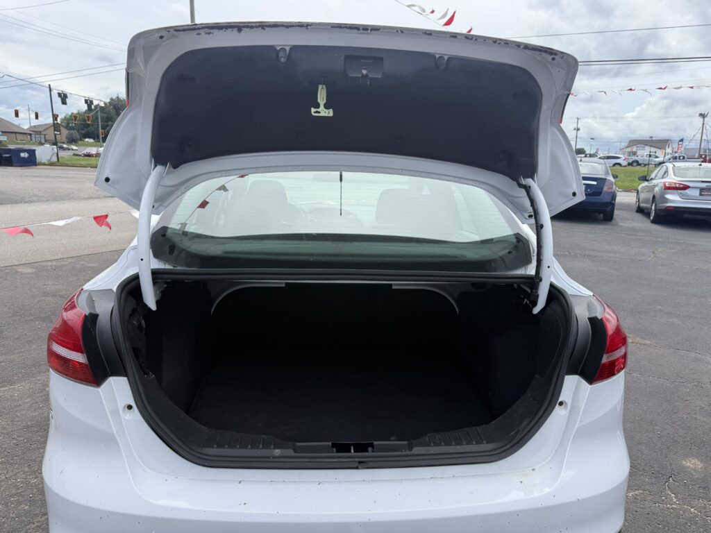 2017 Ford Focus SE Sedan