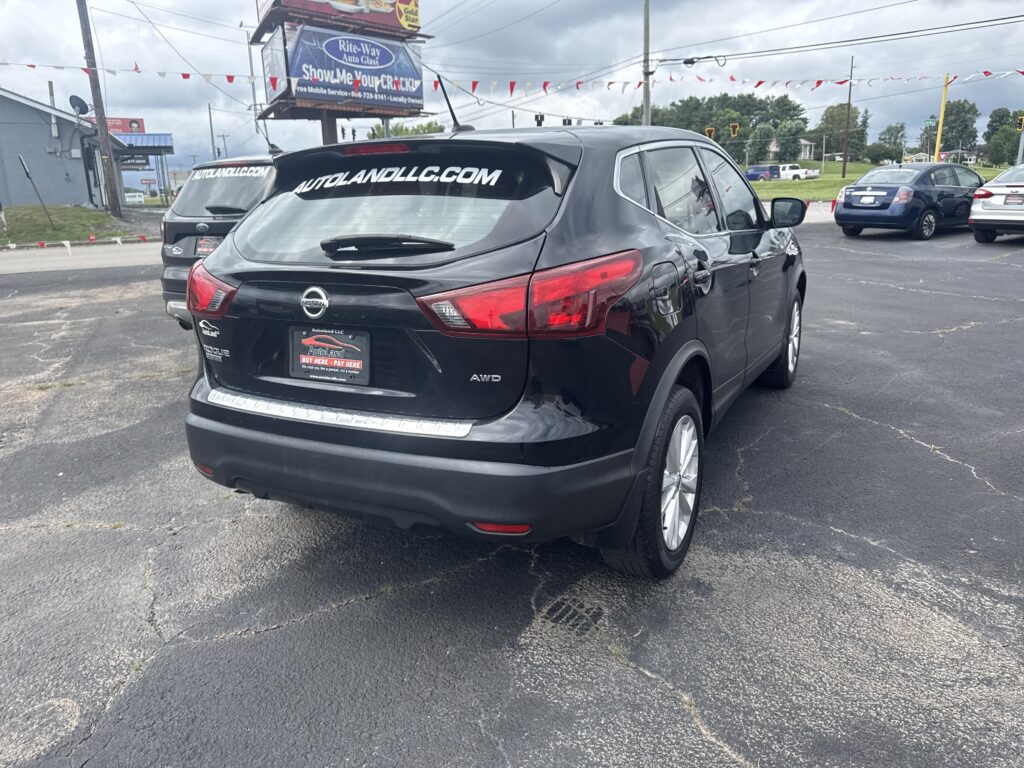 2018 Nissan Rogue Sport S