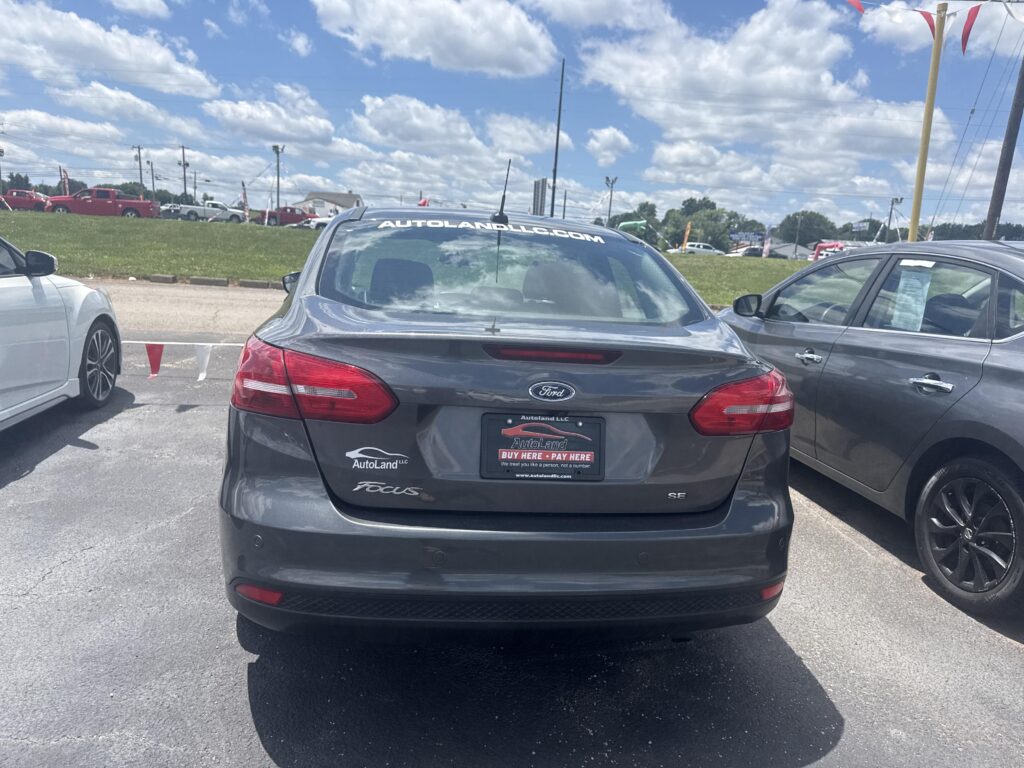 2018 Ford Focus SEL Sedan