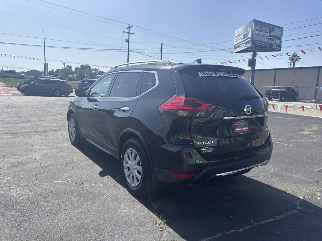 2017 Nissan Rogue S 2WD