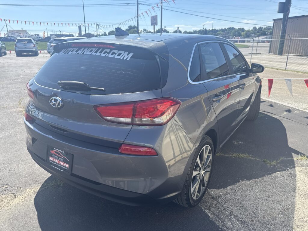 2018 Hyundai Elantra GT 2.0L 6A