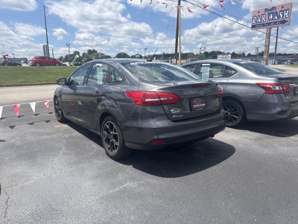 2018 Ford Focus SEL Sedan