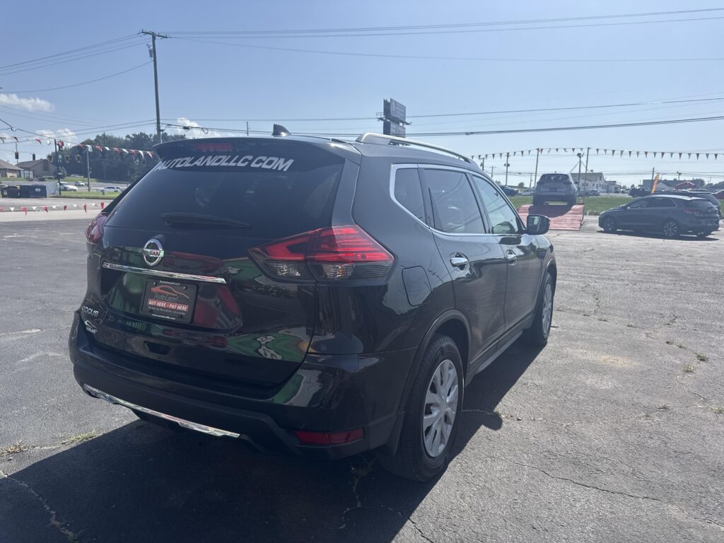 2017 Nissan Rogue S 2WD