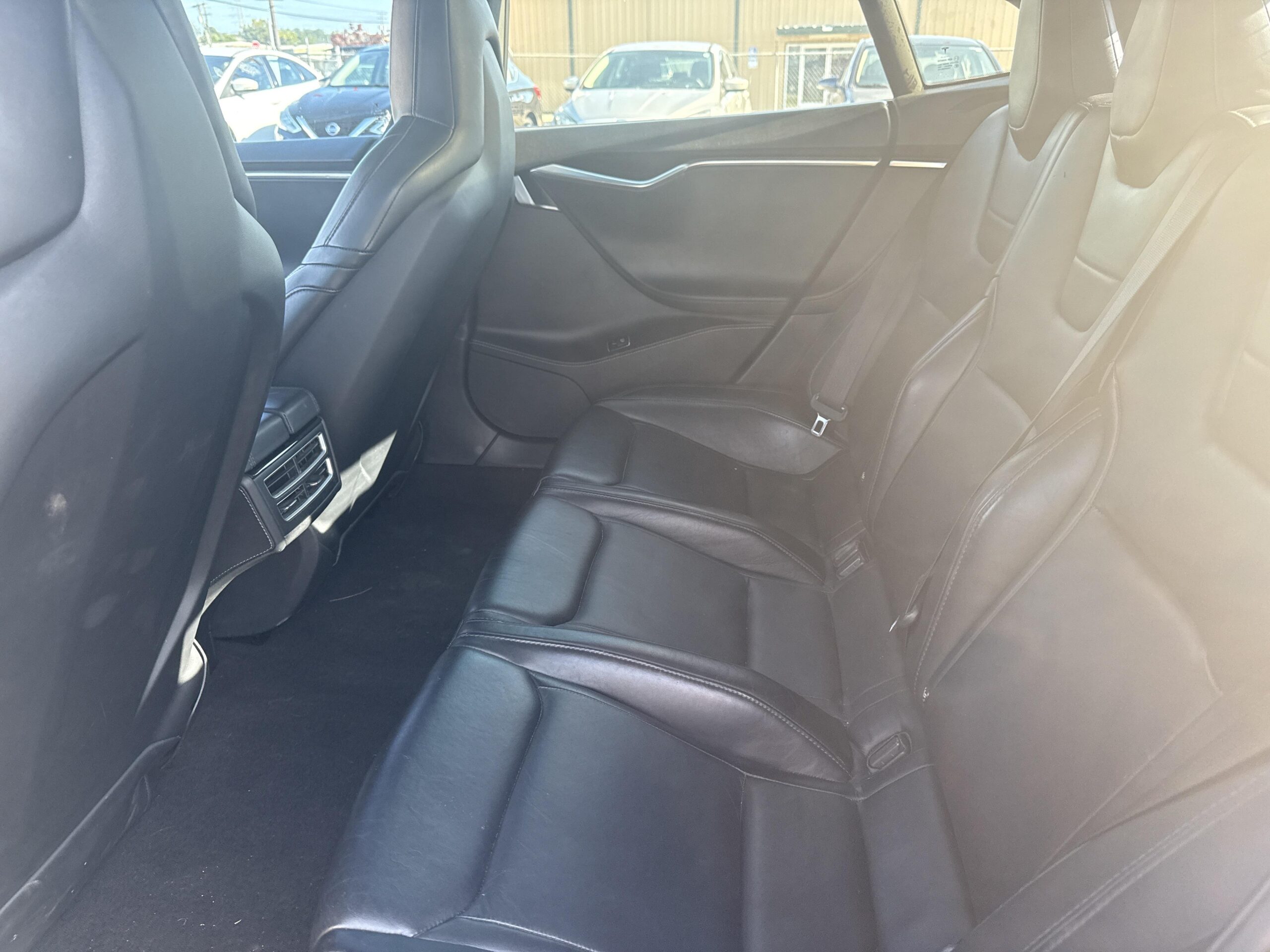2014 Tesla Model S S - Photo 13