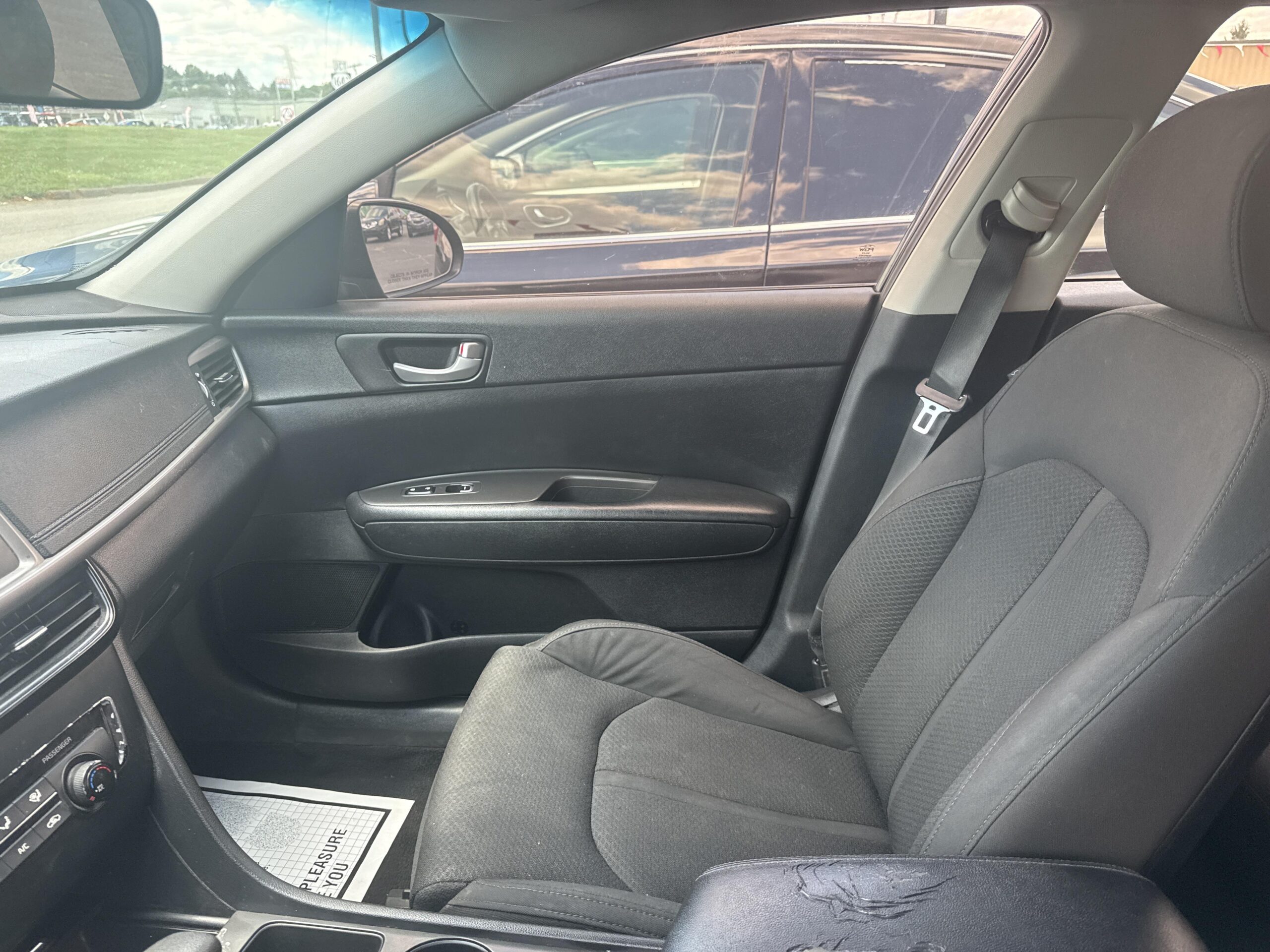 2017 Kia Optima LX - Photo 8