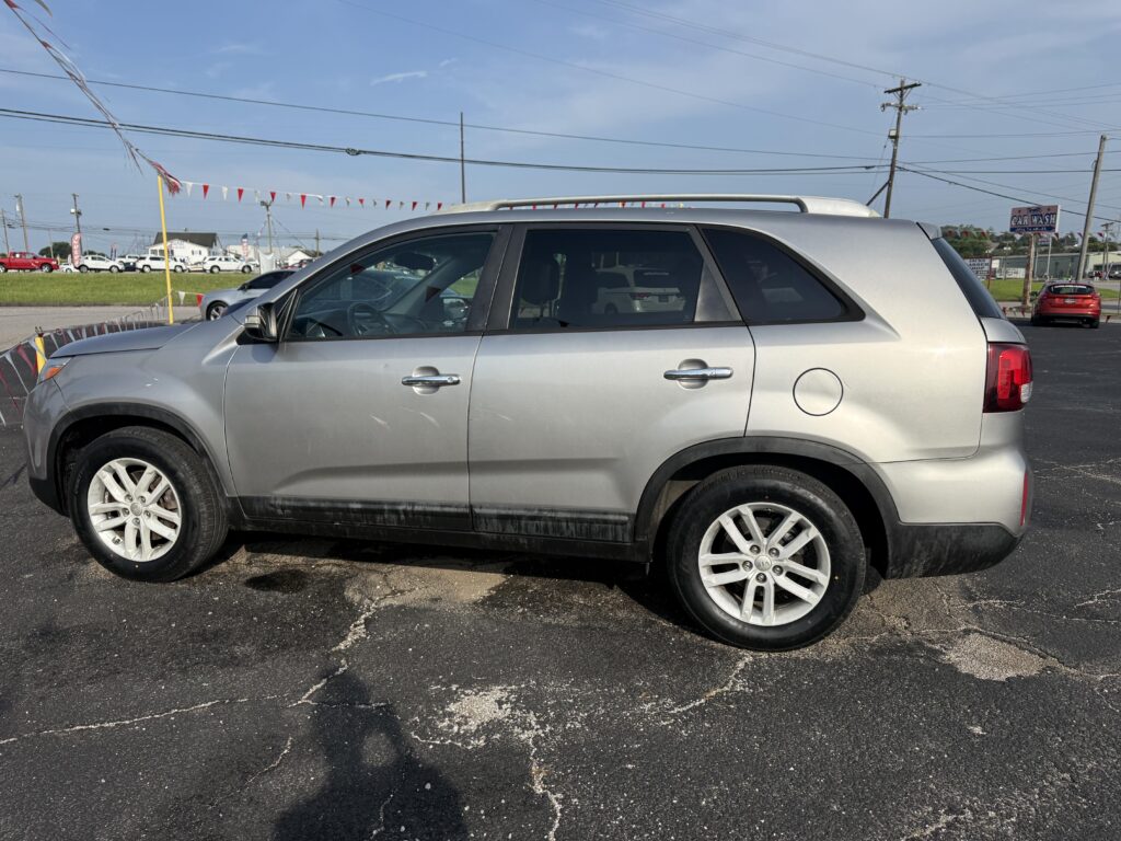 2014 Kia Sorento LX 2WD
