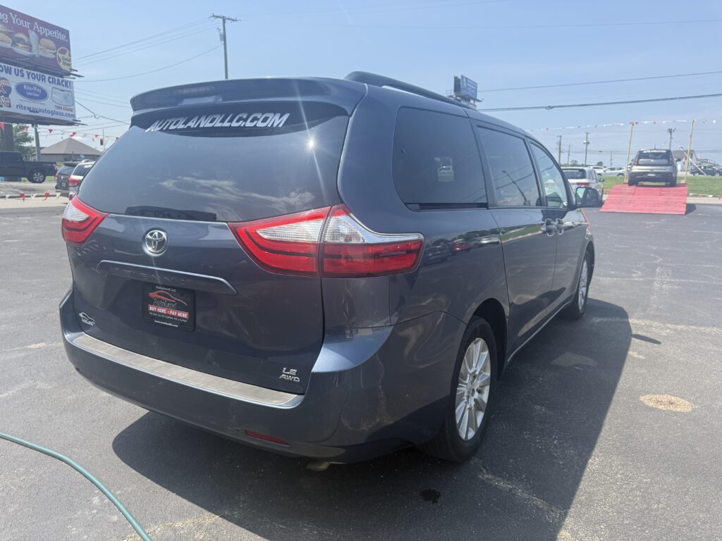 2015 Toyota Sienna LE AWD 7-Passenger V6
