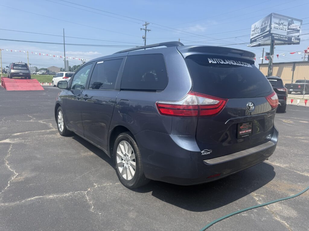 2015 Toyota Sienna LE AWD 7-Passenger V6