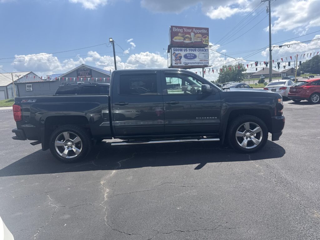 2017 Chevrolet Silverado 1500 LT Crew Cab 4WD