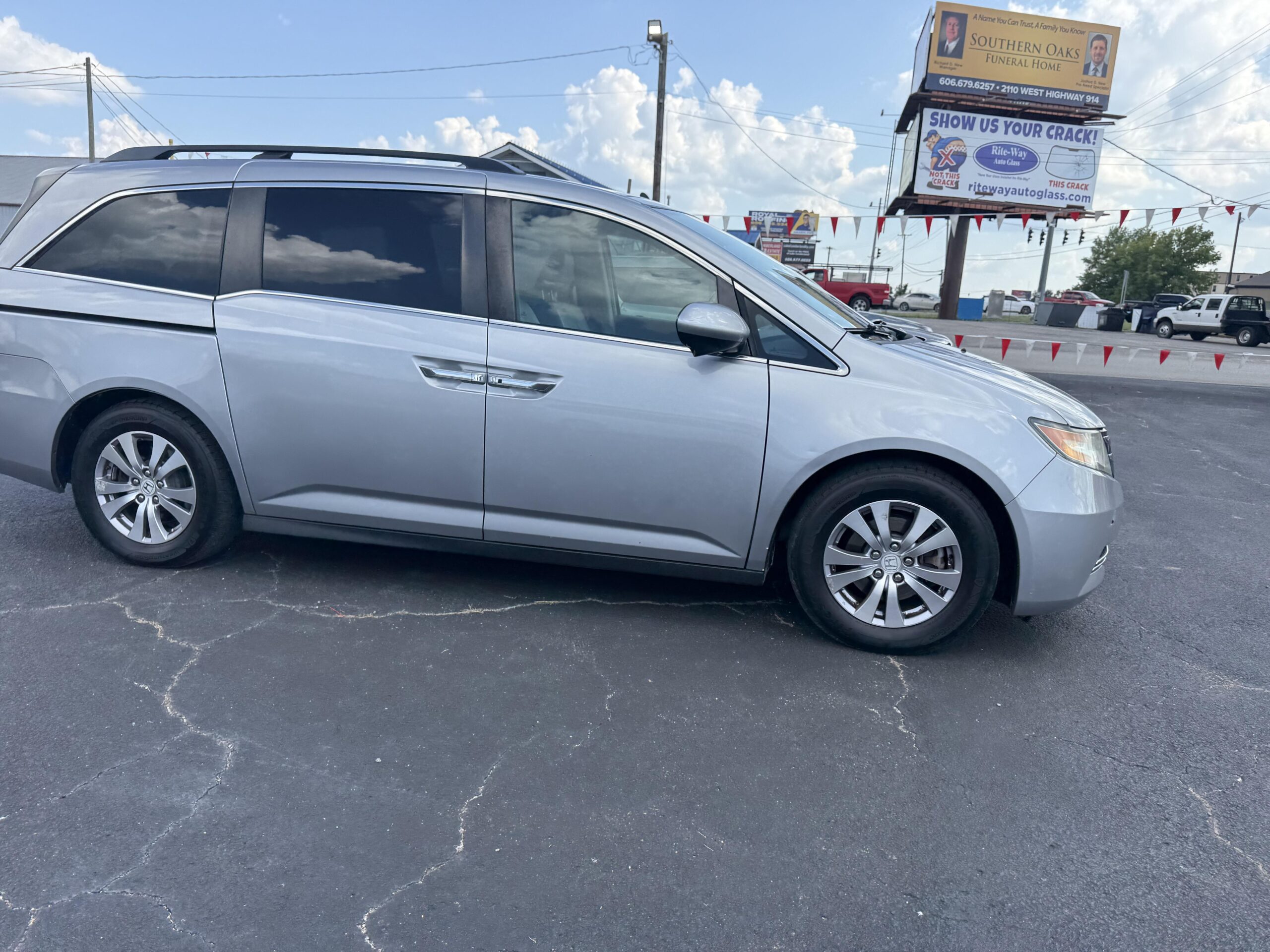 2016 Honda Odyssey EX-L - Photo 8