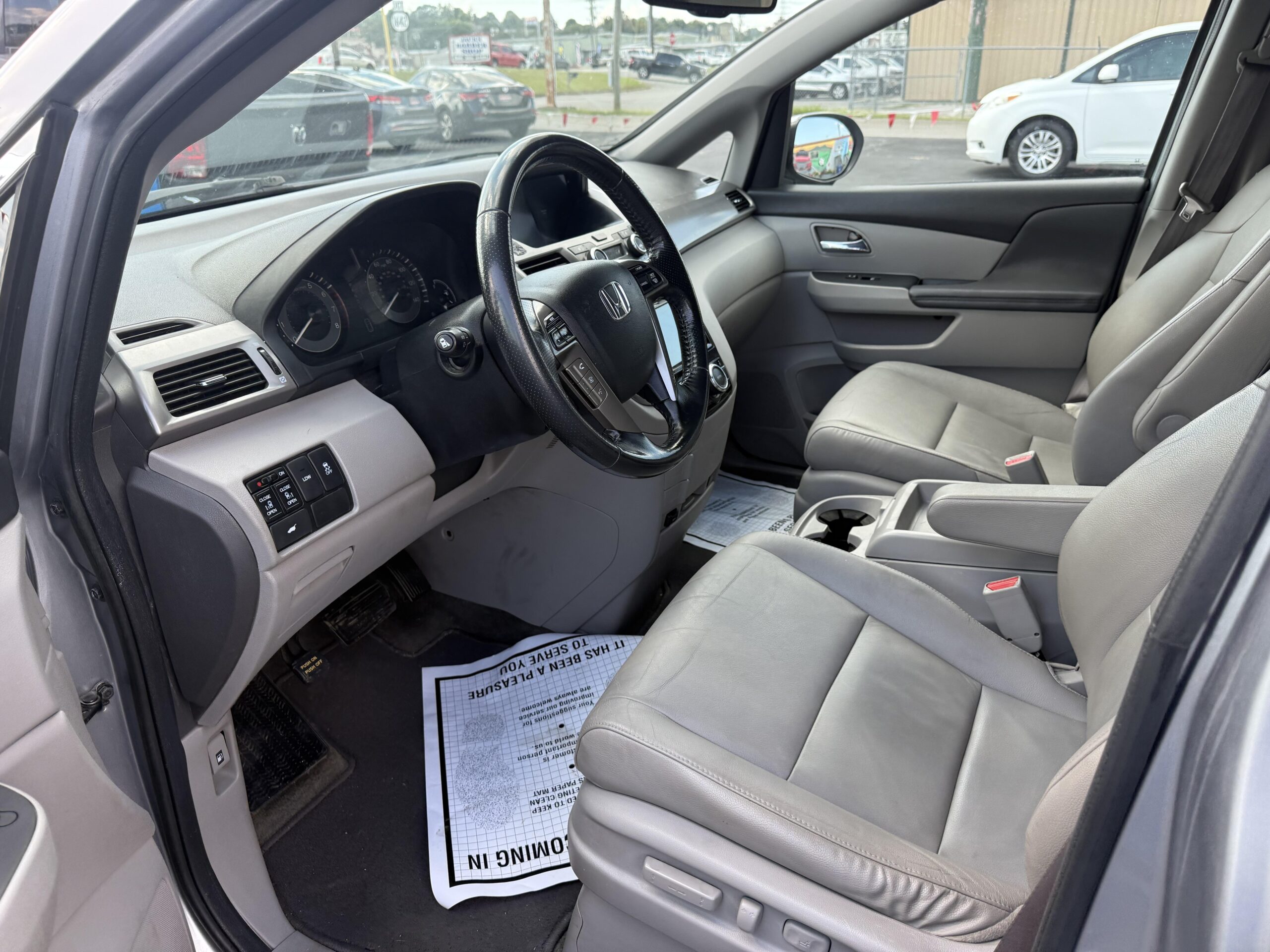 2016 Honda Odyssey EX-L - Photo 17