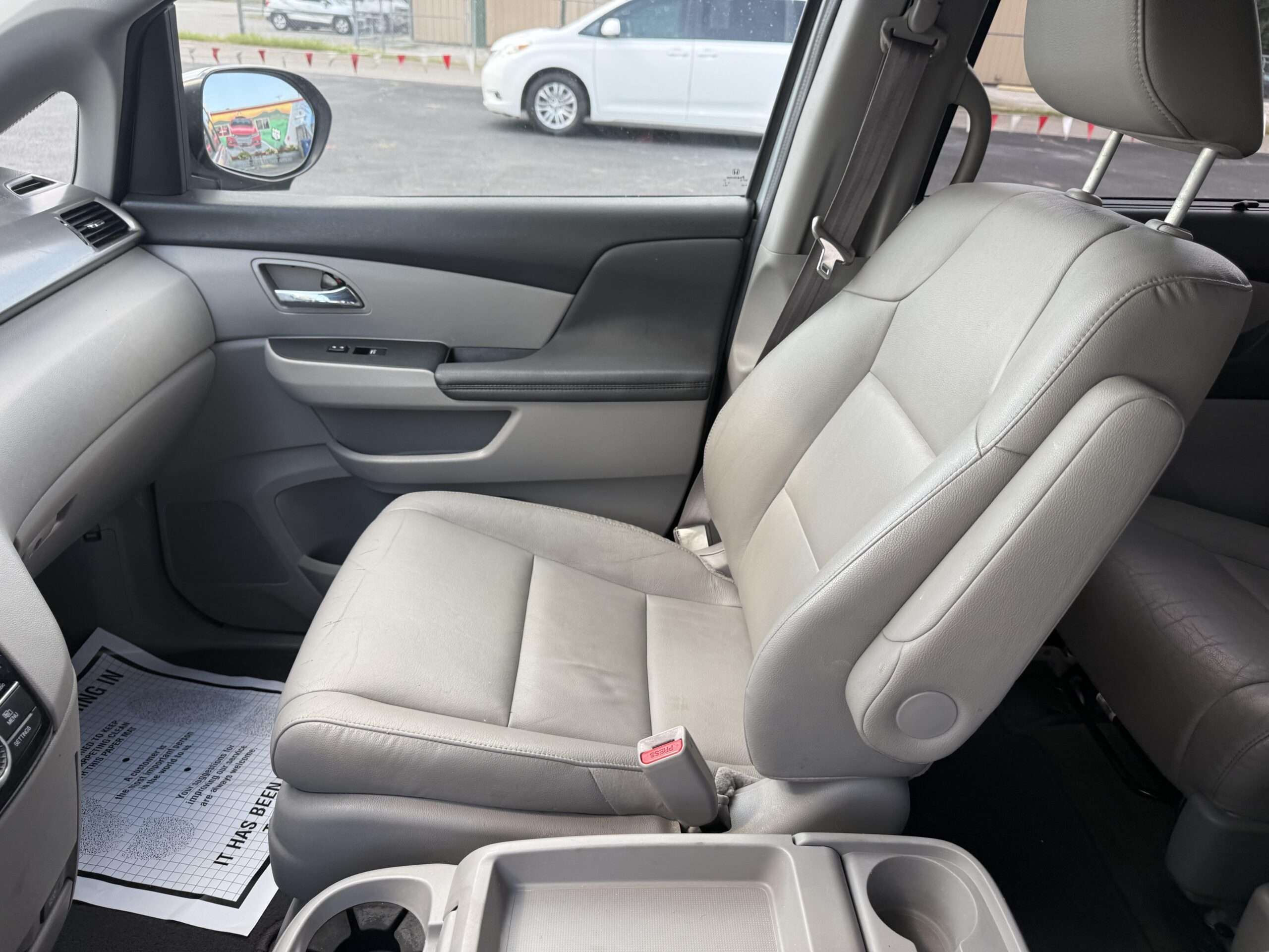 2016 Honda Odyssey EX-L - Photo 14
