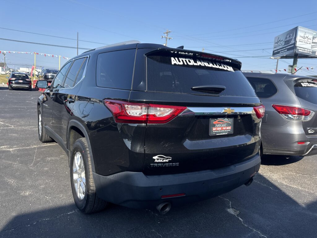 2018 Chevrolet Traverse LT Cloth FWD