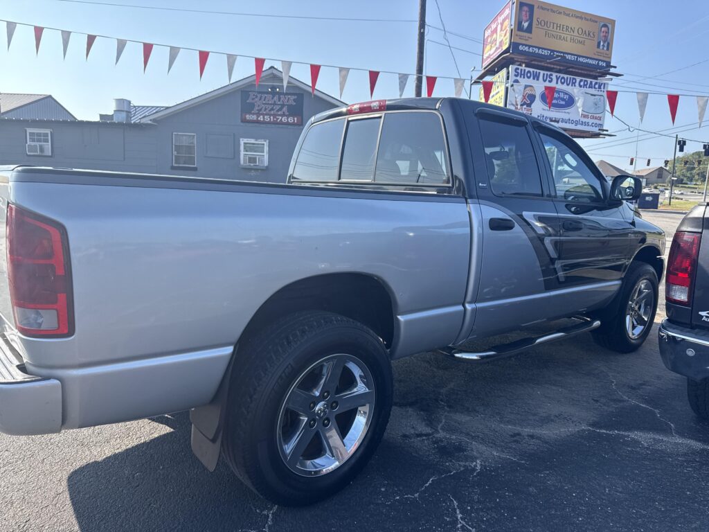 2002 Dodge Ram 1500 ST Quad Cab Short Bed 4WD