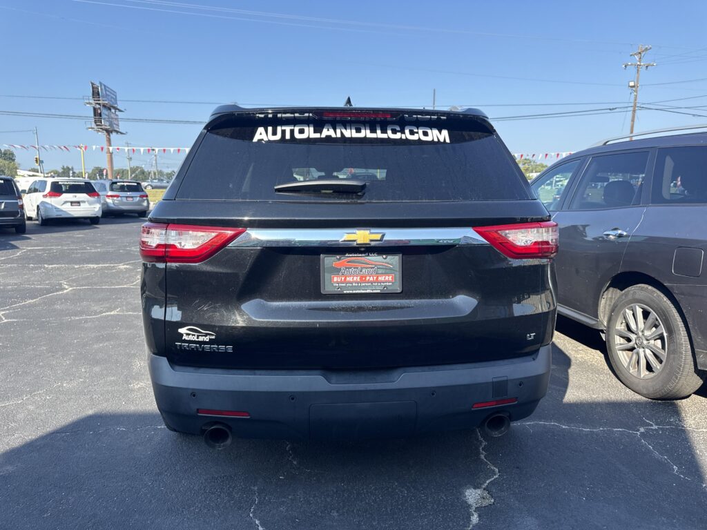 2018 Chevrolet Traverse LT Cloth FWD