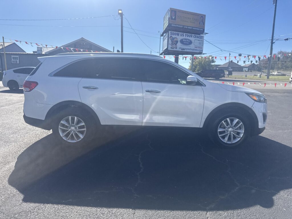 2017 Kia Sorento LX 2WD