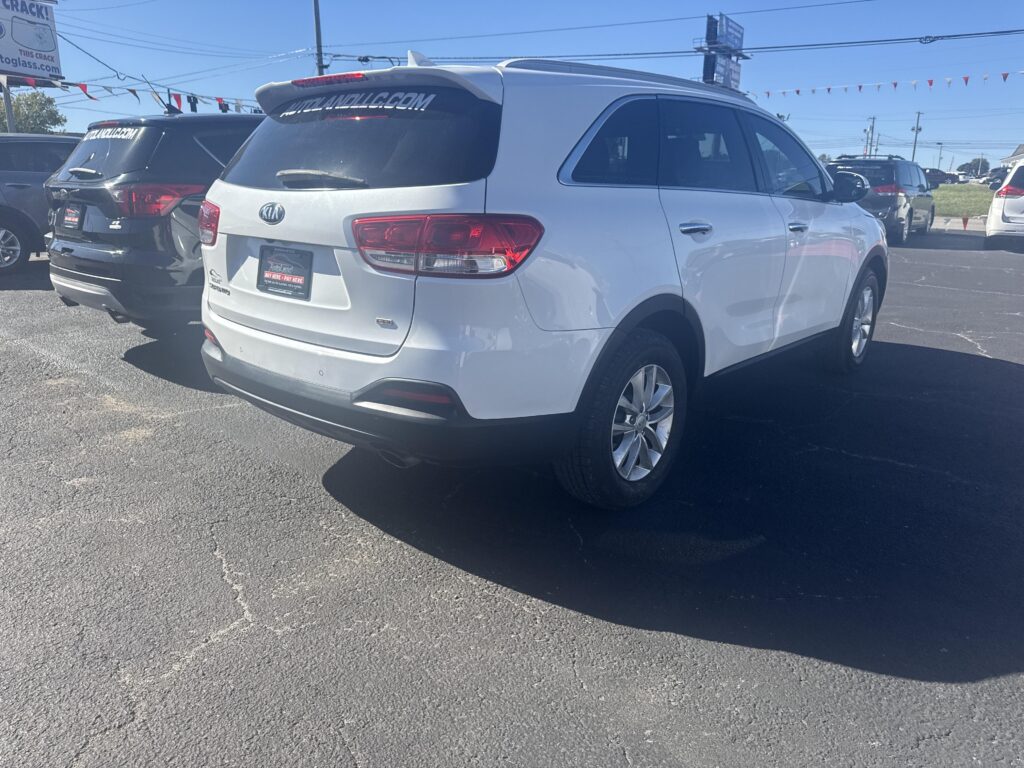 2017 Kia Sorento LX 2WD